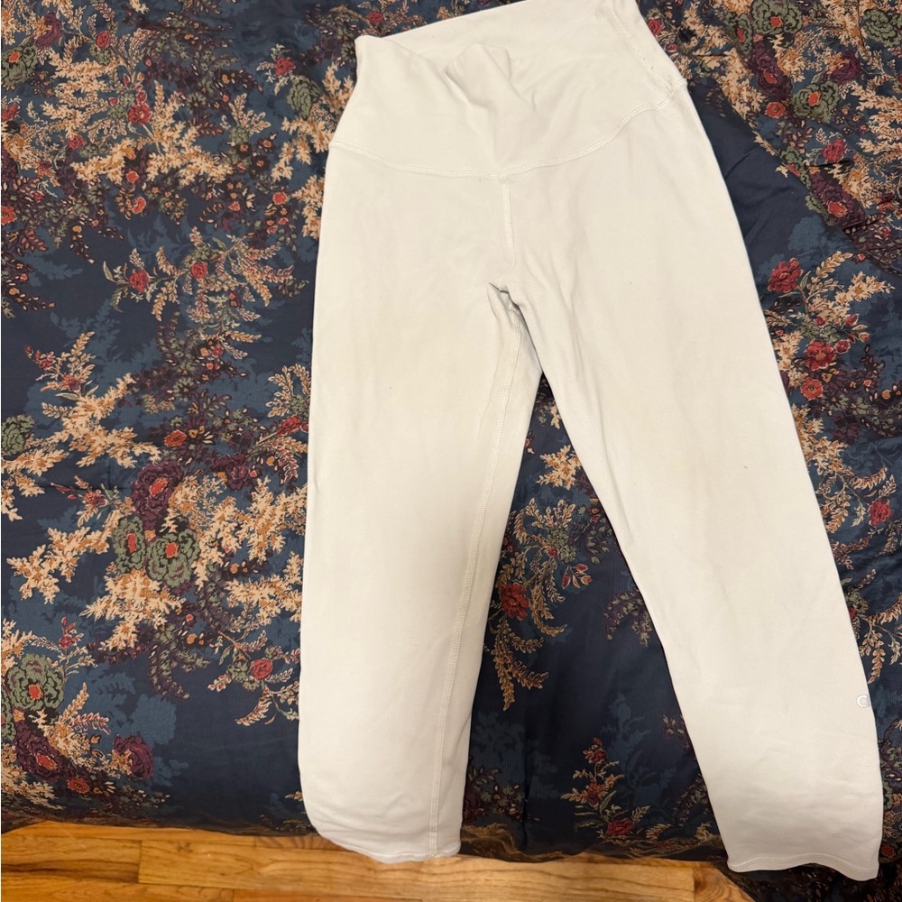 Alo White Capri Leggings
